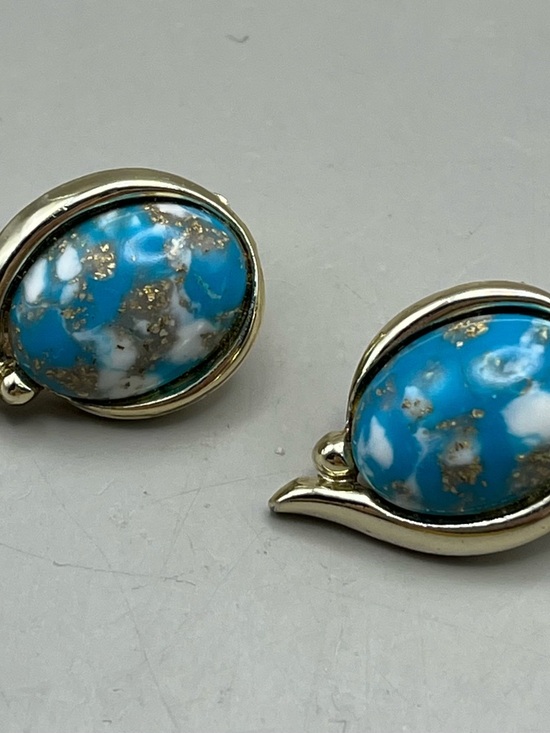 Jewelry - Vintage Gold Tone Clip On Earrings Blue White Marbled Oval Statement 80s 90s